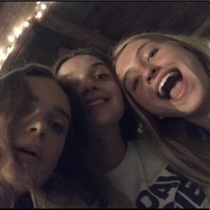 Meet your Posher, Allison